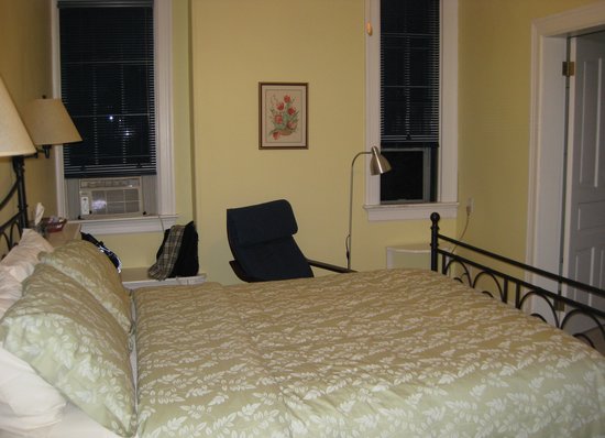 Lochiel Street Bed & Breakfast