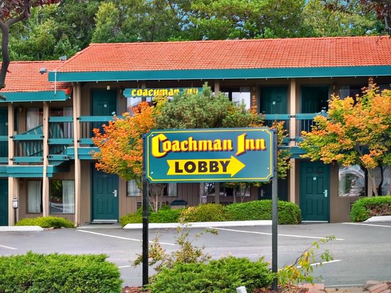 The Coachman Inn & Suites