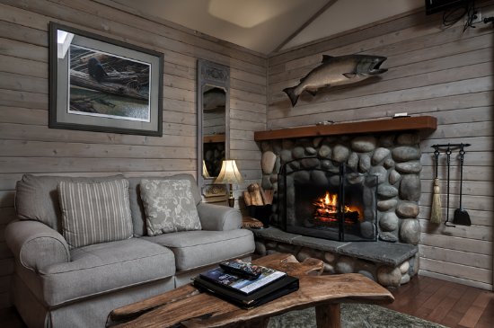 Dolphins Resort and Anglers Dining