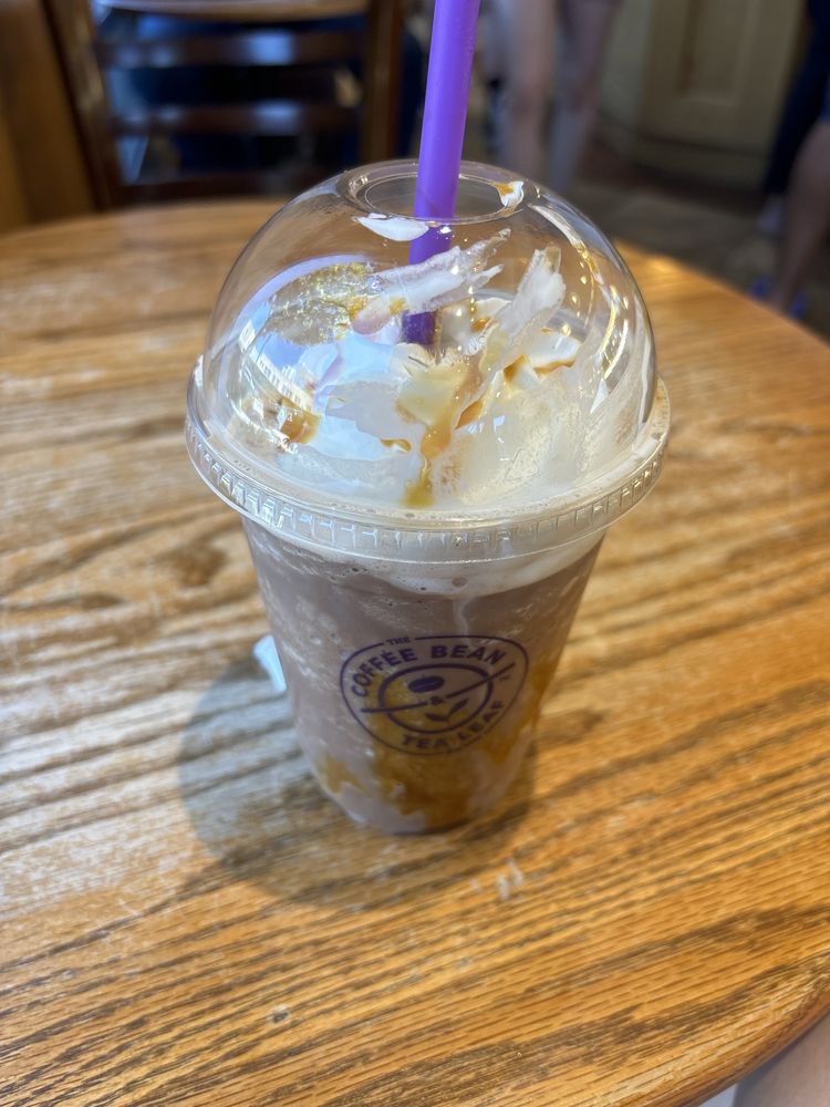 The Coffee Bean & Tea Leaf