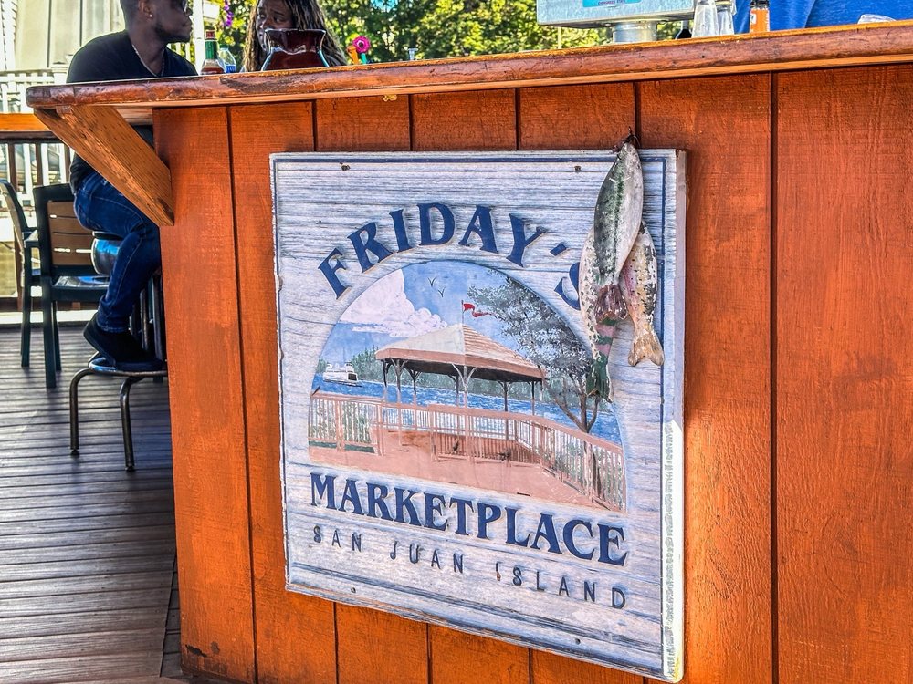 Friday's Crabhouse