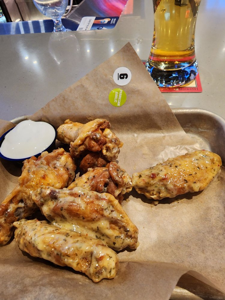 Buffalo Wild Wings Grill and Bar