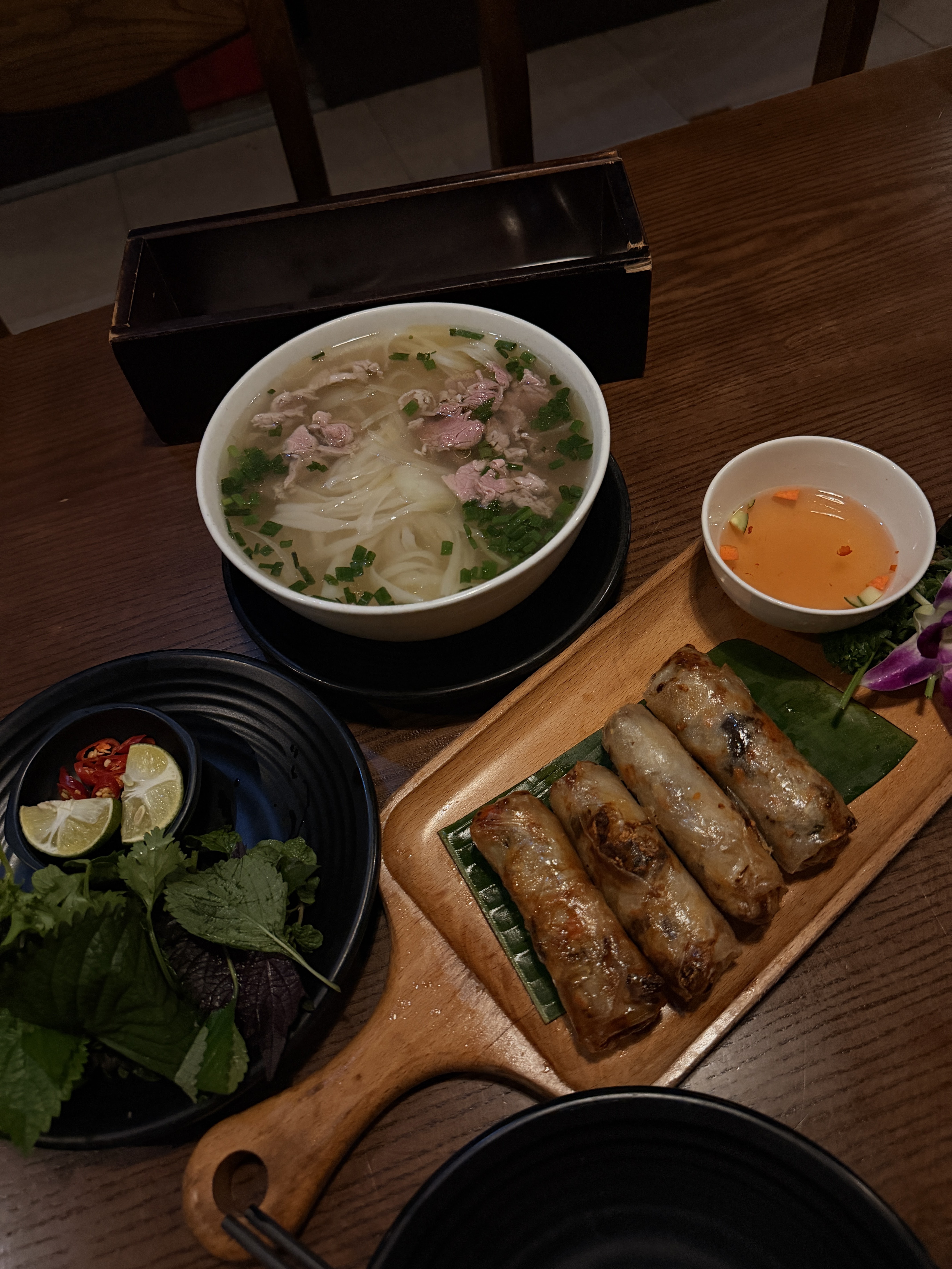 Hoangs Vietnamese Restaurant - Vegan Food
