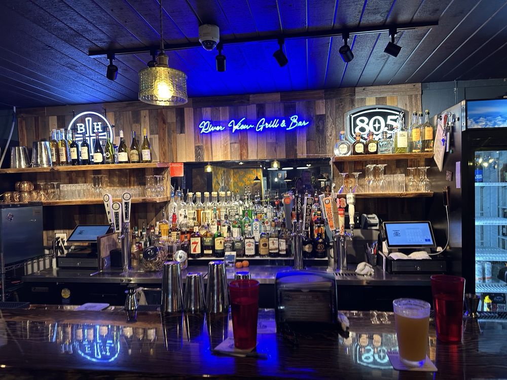 River View Restaurant & Lounge