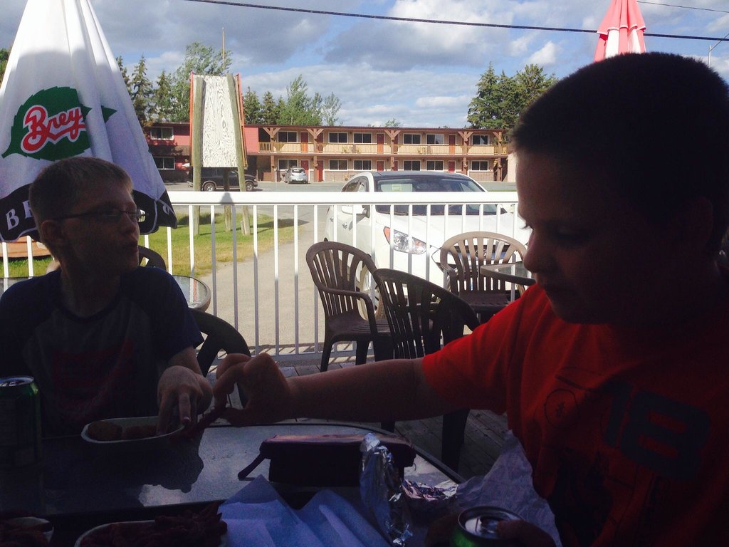 The Lazy Loon Restaurant and Mini Put