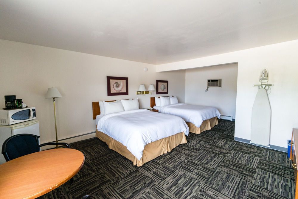 Super 8 Lodge