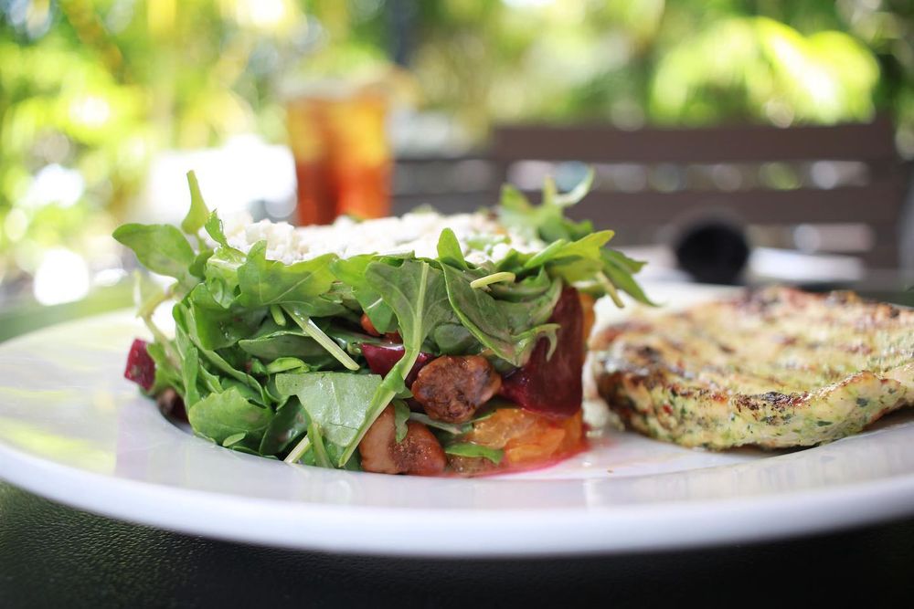 Oli's Fashion Cuisine & Bar