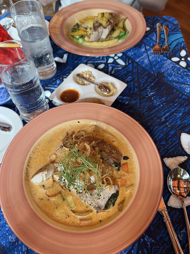 Mama's Ahi and Mahi-Mahi Curry