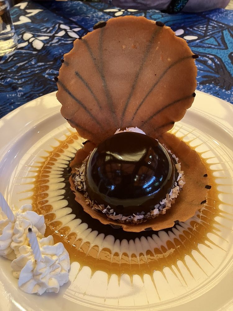 Polynesian Black Pearl dessert